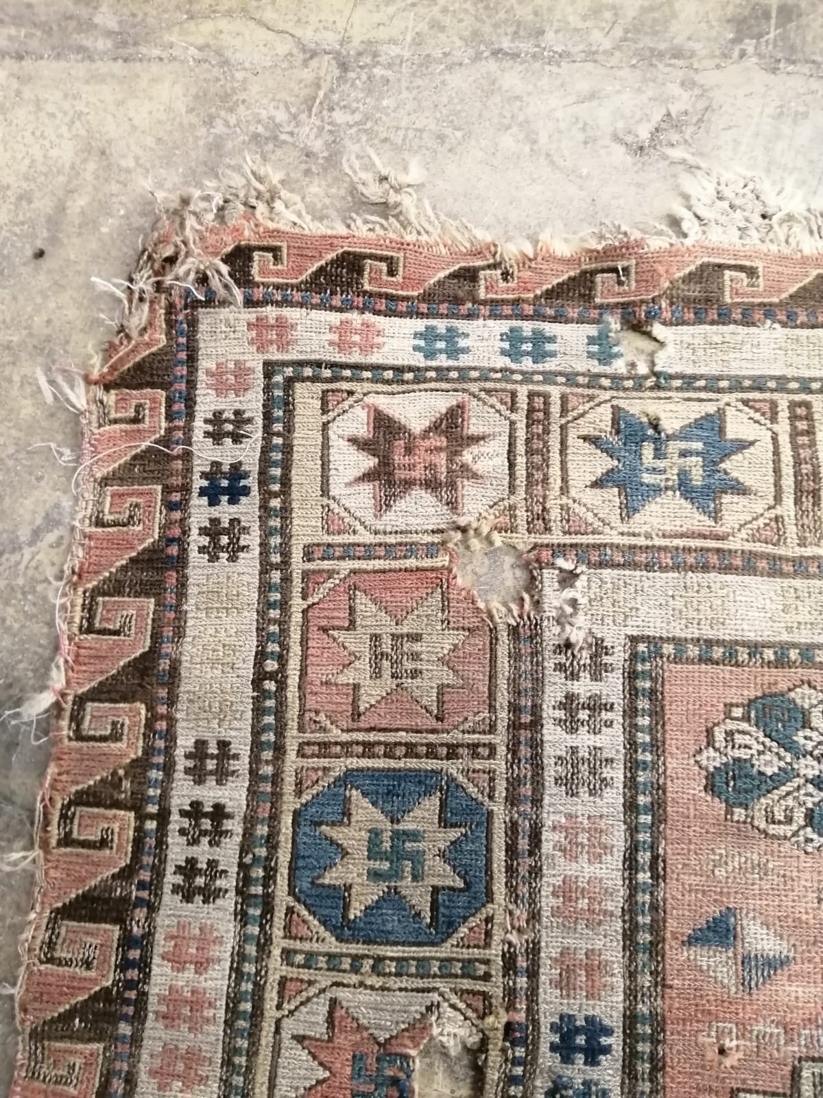 An antique Soumac carpet, approx. 240 x 200cm